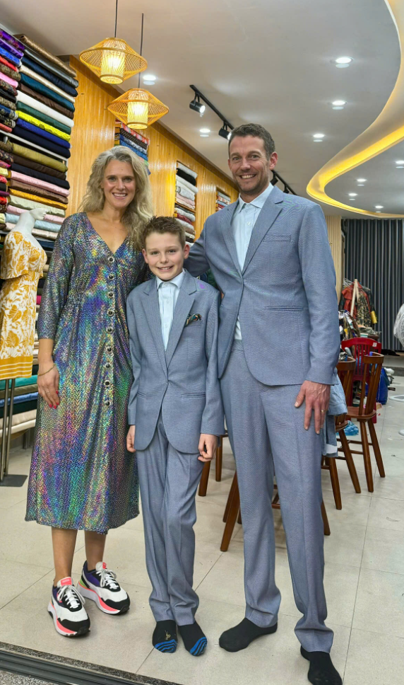 Family Tailoring Experience